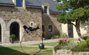 La cour du cloître au soleil